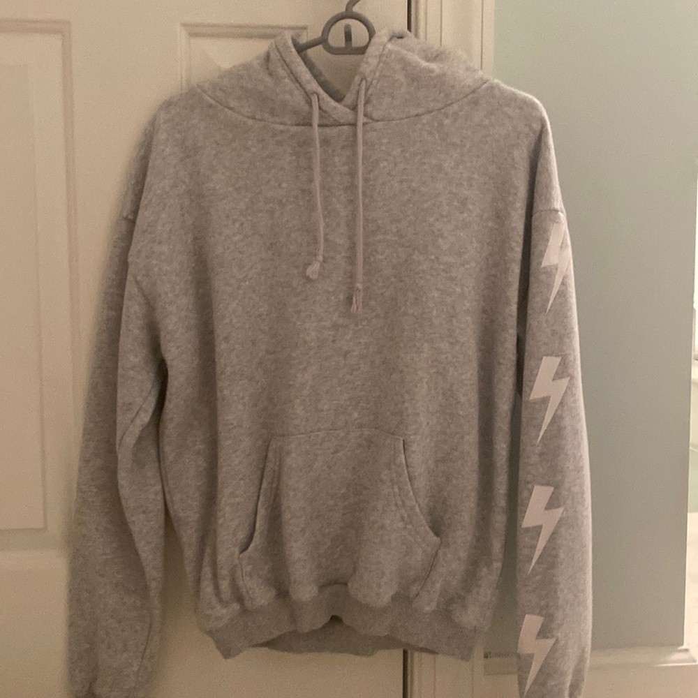 gray starfit sweatshirt